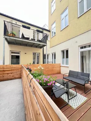 Ein Balkon oder eine Terrasse in der Unterkunft The 15's Apartments