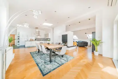 Küche/Küchenzeile in der Unterkunft Penthouse apartment - Sauna - Terrasse - Kamin - AC