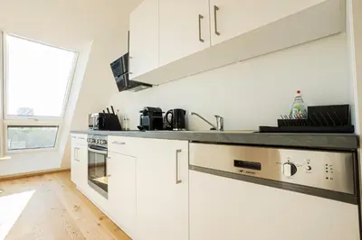 Küche/Küchenzeile in der Unterkunft OrestaLiving - Penthouse with designer renovation