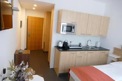 Küche/Küchenzeile in der Unterkunft Comfy Mini Apartments Vienna