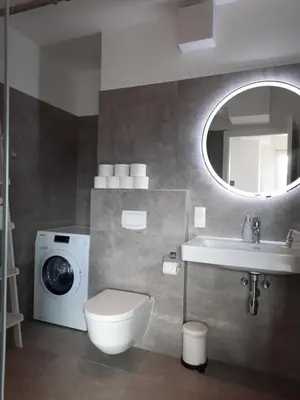 Ein Badezimmer in der Unterkunft SkySuite Holiday Home
