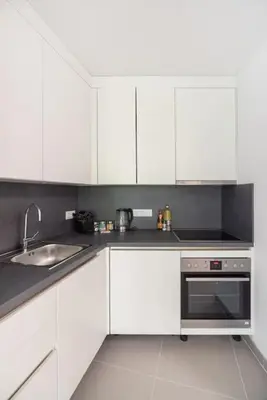 Küche/Küchenzeile in der Unterkunft Grüne und zentrale Ruhelage im Neubau mit Balkon