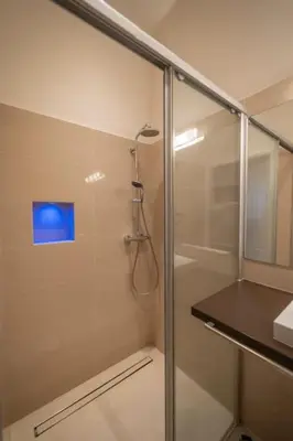 Ein Badezimmer in der Unterkunft josef's home I Apartment Klährgasse I 01