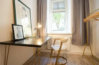 Grundriss der Unterkunft 2-room apartment on the first floor with designer renovation. Exit to the courtyard. 15 minutes to Schloss Schönbrunn