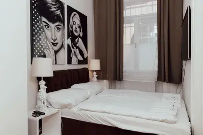 Ein Bett oder Betten in einem Zimmer der Unterkunft Modern stylish comfortable 2 bedroom apartment