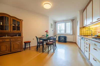 Küche/Küchenzeile in der Unterkunft Spacious Smart Home Vienna