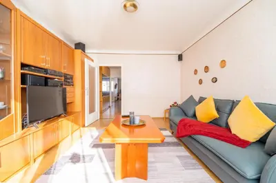 Küche/Küchenzeile in der Unterkunft Spacious Smart Home Vienna