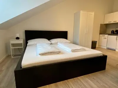 Ein Bett oder Betten in einem Zimmer der Unterkunft Central Apartment in Vienna near metro (800m) - T21