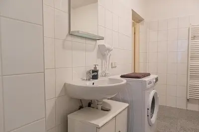 Grundriss der Unterkunft Affordable & Cozy 2-BR Flat , Near Stadthalle
