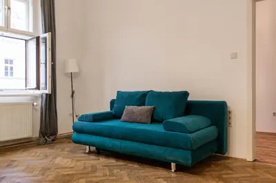 Ein Sitzbereich in der Unterkunft Cozy 2BR Apartment - Near Wiener Stadthalle