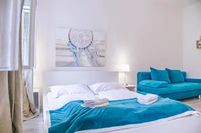Ein Bett oder Betten in einem Zimmer der Unterkunft Cozy Studio Apt Near Vienna Wiener Stadthalle