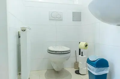 Ein Badezimmer in der Unterkunft Affordable 2BR Apt Near Wiener Stadthalle