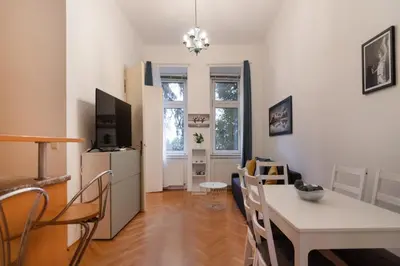 TV/Unterhaltungsangebot in der Unterkunft Zentrale Ruhelage im typischen Wiener Altbau