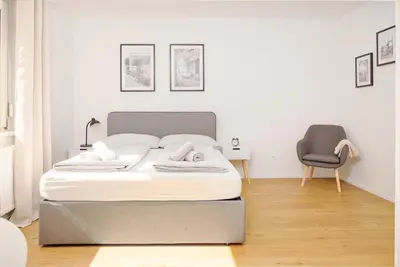 Ein Bett oder Betten in einem Zimmer der Unterkunft Whats-App Self-Check-IN - gemütliches Studio