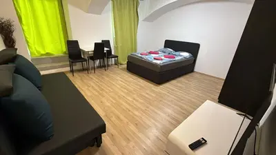 Ein Bett oder Betten in einem Zimmer der Unterkunft Cozy Studio Apt - Near Prater Ferris Wheel