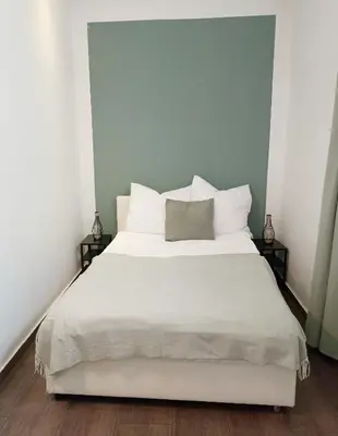 Ein Bett oder Betten in einem Zimmer der Unterkunft 3 bedrooms with ensuite bathrooms