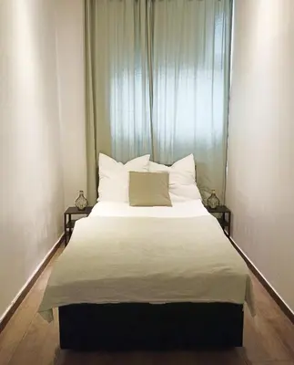 Ein Bett oder Betten in einem Zimmer der Unterkunft 3 bedrooms with ensuite bathrooms
