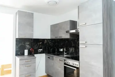 Küche/Küchenzeile in der Unterkunft Luxurious apartment with big balcony near city center