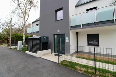 Das Gebäude in dem sich die Ferienwohnung befindet