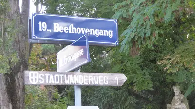Ein Zertifikat, Auszeichnung, Logo oder anderes Dokument, das in der Unterkunft Wohnen im schönsten Viertel Wiens ausgestellt ist
