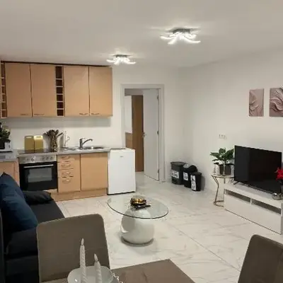 Apartment-Alex