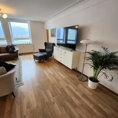 TV/Unterhaltungsangebot in der Unterkunft Lovely Apartment for 4 on the Danube River - Free Private Parking