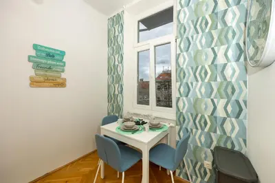 Grundriss der Unterkunft Sunny 1BR with Terrace near Schönbrunn