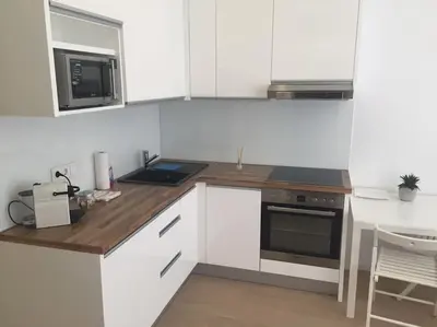 Küche/Küchenzeile in der Unterkunft NEW Apartment - 10 min DOWNTOWN