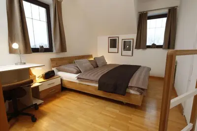 Ein Bett oder Betten in einem Zimmer der Unterkunft Traumhaft großes, sonniges Haus in Wien Nähe
