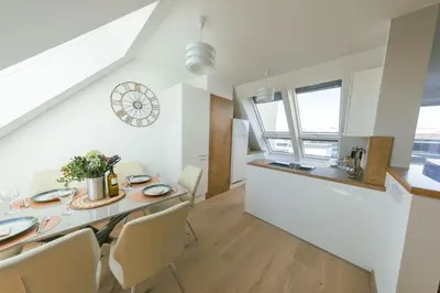 Grundriss der Unterkunft New Design Penthouse and Apartments