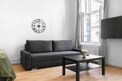 Ein Sitzbereich in der Unterkunft Modern 2BR Apt. Perfect for Long and Short Stays