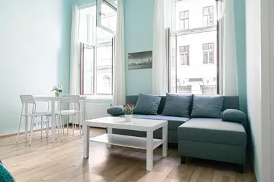 Ein Sitzbereich in der Unterkunft Modern 2BR Apt. Perfect for Long and Short Stays