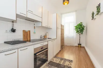 Küche/Küchenzeile in der Unterkunft Beautiful Apartment - 12 minutes to City Center