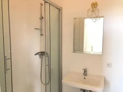 Ein Badezimmer in der Unterkunft Classic, Modern&Charming! 7min to Vienna’s center!
