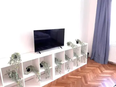 TV/Unterhaltungsangebot in der Unterkunft Brand New Spacious & Stylish Aptmt in City-Centre