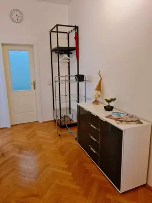 Grundriss der Unterkunft Central and round 3 minutes to city shopping center and Schönbrunn Palace