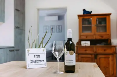Getränke in der Unterkunft Weingut Guttmann - Apartment Schwalbennester