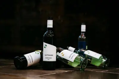 Getränke in der Unterkunft Weingut Guttmann - Apartment Schwalbennester