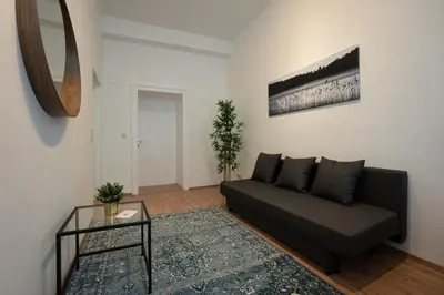 Ein Sitzbereich in der Unterkunft Lovely 1-bedroom apartment next to Praterstern