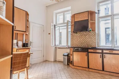 Grundriss der Unterkunft Spacious 4-Bedroom Shared Flat in the Heart of Vienna