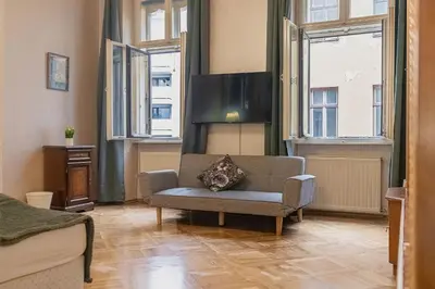 Grundriss der Unterkunft Spacious 4-Bedroom Shared Flat in the Heart of Vienna