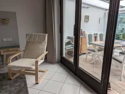 Ein Sitzbereich in der Unterkunft Garden View Apartment