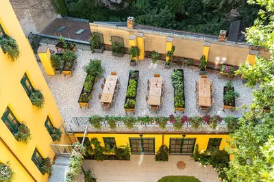 Ein Garten an der Unterkunft Serenity Suite Vienna