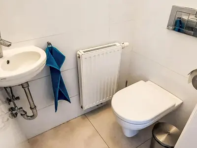 Ein Badezimmer in der Unterkunft Apartment Sobieskiplatz by Interhome