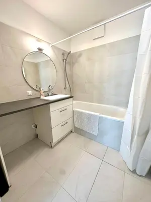 Ein Badezimmer in der Unterkunft FORSTHAUS 28 FREE GARAGE