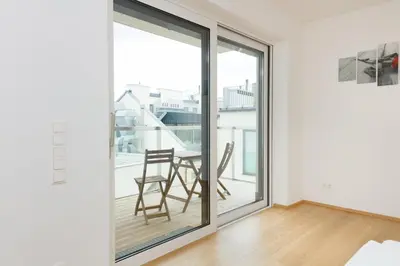 Ein Balkon oder eine Terrasse in der Unterkunft Central Riverside Residences