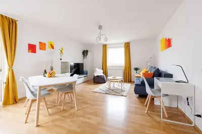 Ein Sitzbereich in der Unterkunft NEW! Cozy & Lovely Home in the 3rd district