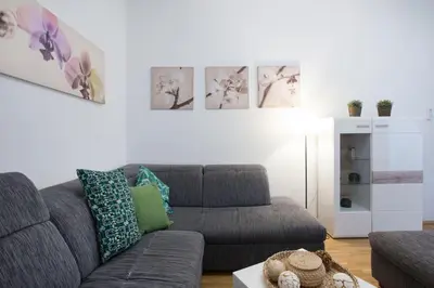 Ein Sitzbereich in der Unterkunft Relax Apartment Vienna City Center