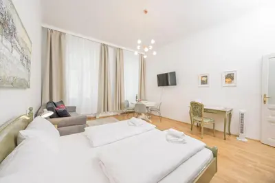 Ein Bett oder Betten in einem Zimmer der Unterkunft Best of Hernals