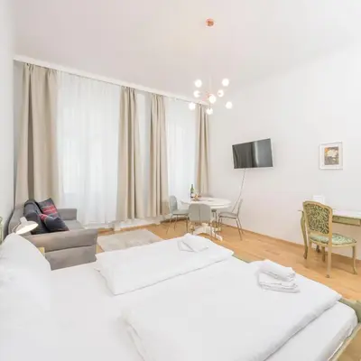 Ein Bett oder Betten in einem Zimmer der Unterkunft Best of Hernals